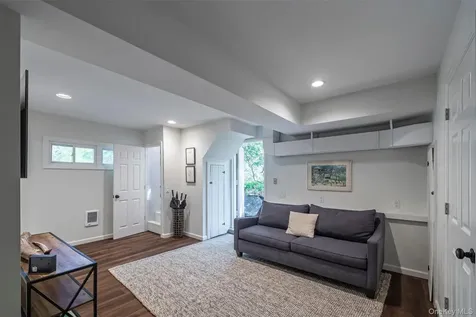 12 Bishop Park Road Pound Ridge NY 10576