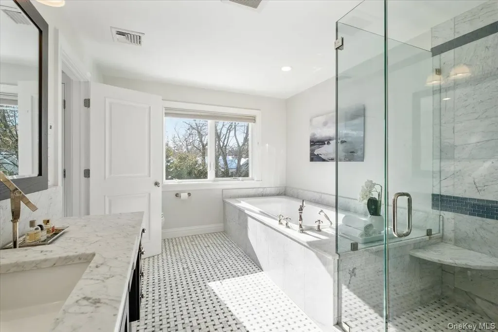 9 Thomas Lane Scarsdale NY 10583