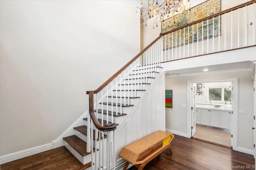9 Thomas Lane Scarsdale NY 10583