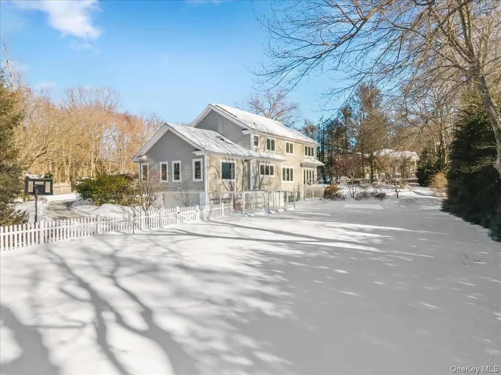 9 Thomas Lane Scarsdale NY 10583