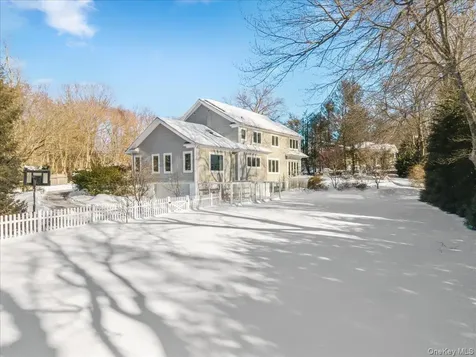 9 Thomas Lane Scarsdale NY 10583