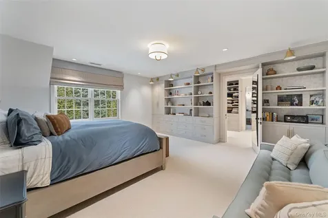 280 N Clayton Road Scarsdale NY 10583