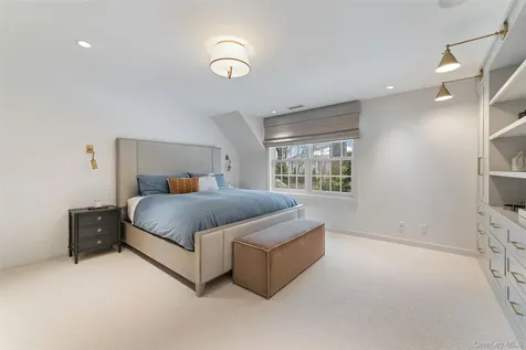 280 N Clayton Road Scarsdale NY 10583