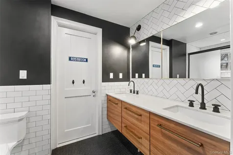 280 N Clayton Road Scarsdale NY 10583