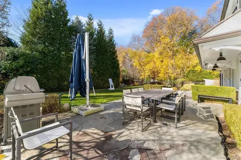 280 N Clayton Road Scarsdale NY 10583