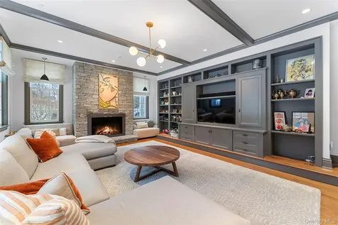 280 N Clayton Road Scarsdale NY 10583