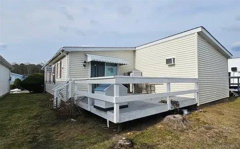 54 Dogwood Lane Manorville NY 11949