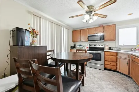 54 Dogwood Lane Manorville NY 11949