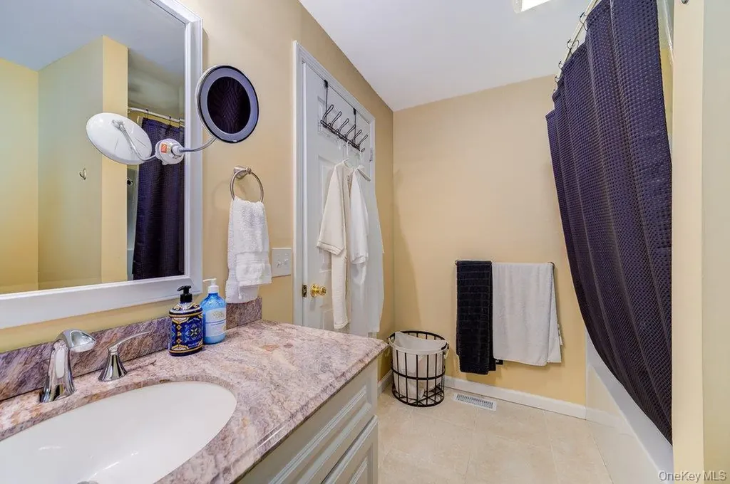 39 Orange Terrace Middletown NY 10940