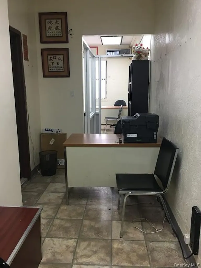 135-30 Roosevelt Avenue Flushing NY 11355