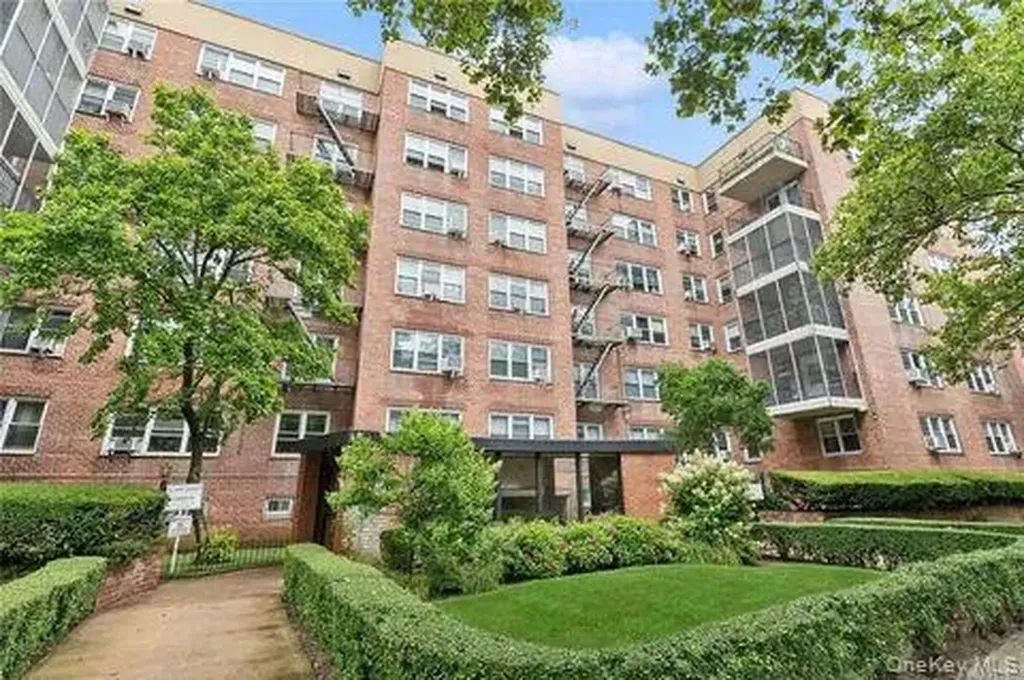 9230 56 Avenue Elmhurst NY 11373