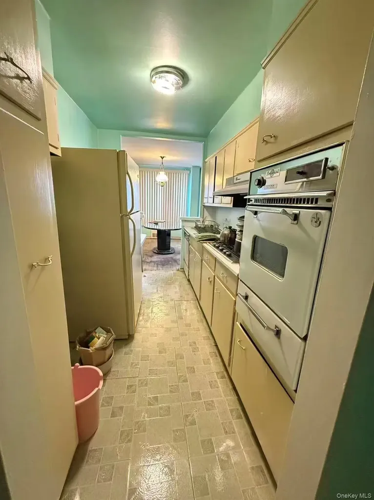 9230 56 Avenue Elmhurst NY 11373