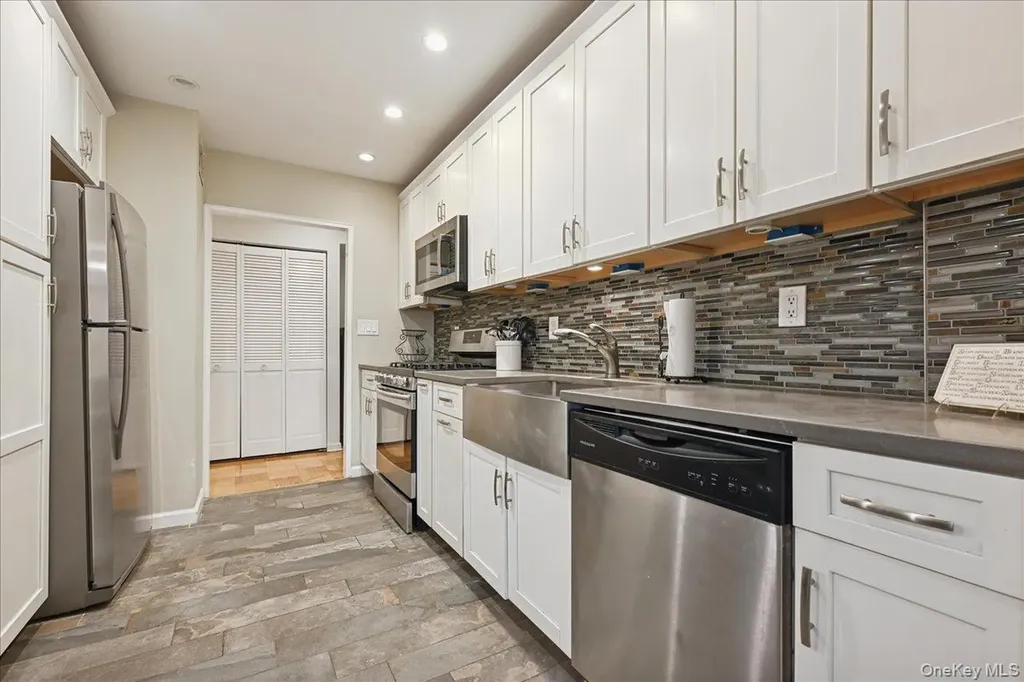 700 Shore Road Long Beach NY 11561