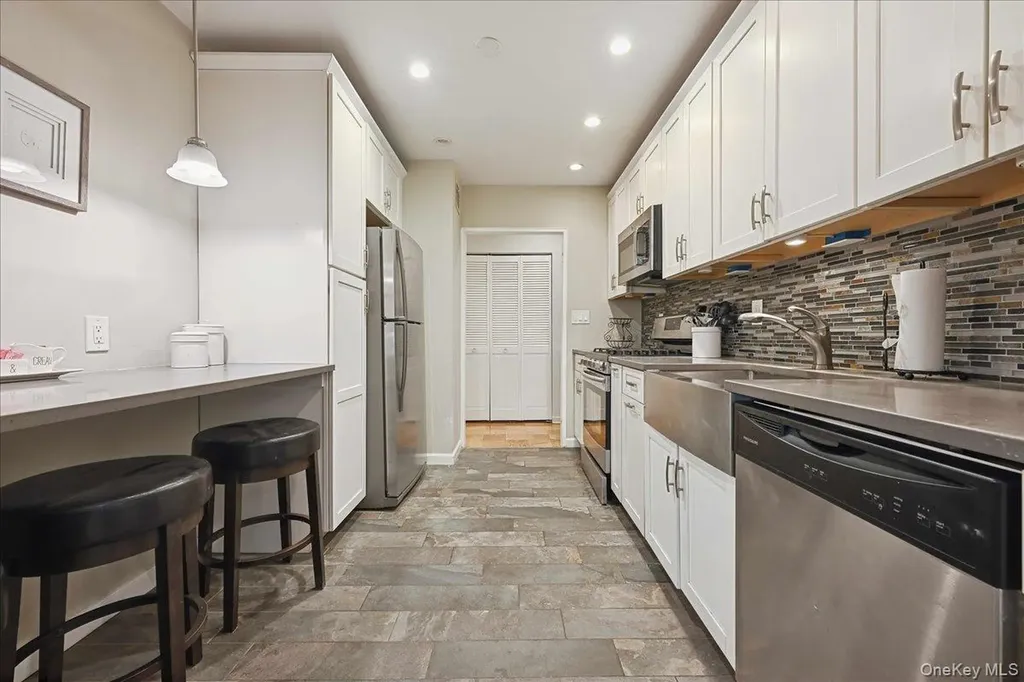 700 Shore Road Long Beach NY 11561