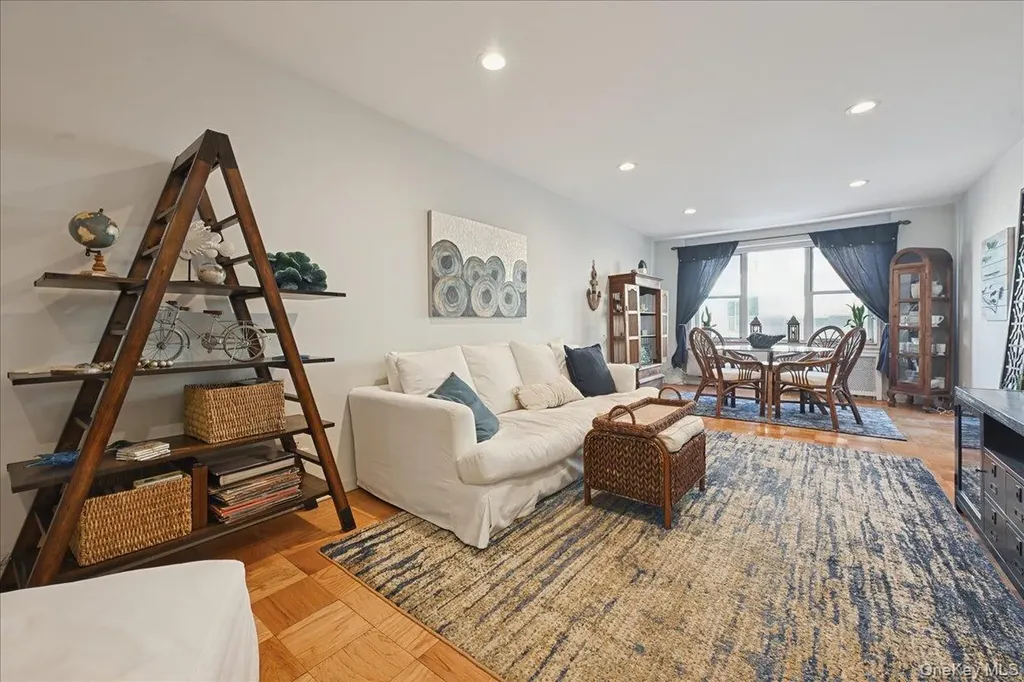 700 Shore Road Long Beach NY 11561