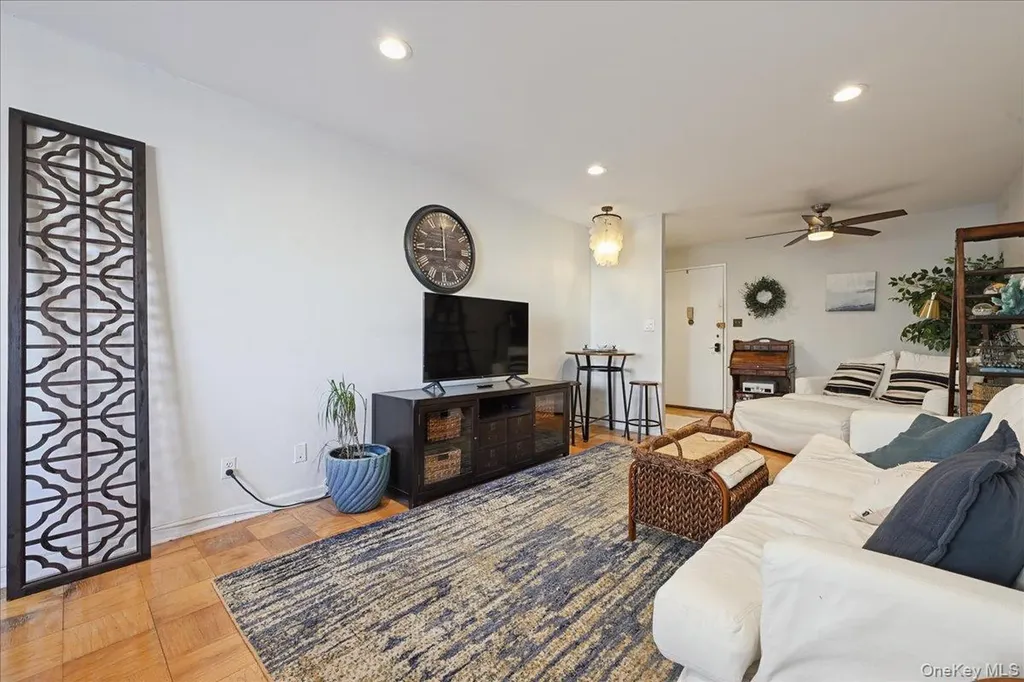 700 Shore Road Long Beach NY 11561