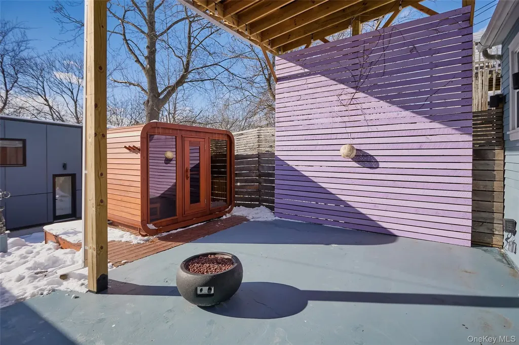 315 State Hudson NY 12534