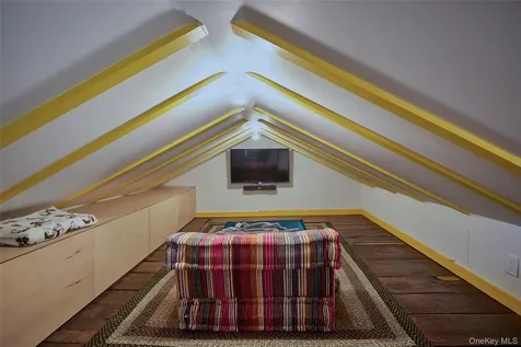 315 State Hudson NY 12534