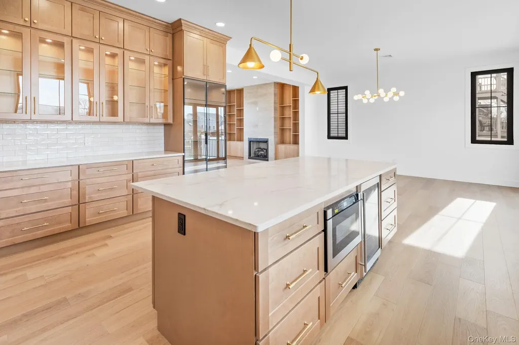 24 Midway Street Babylon NY 11702