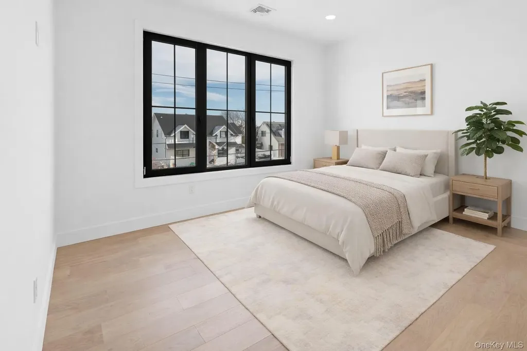 24 Midway Street Babylon NY 11702