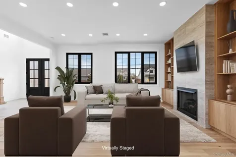 24 Midway Street Babylon NY 11702