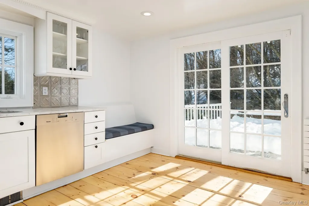 291 Roaring Brook Road Chappaqua NY 10514