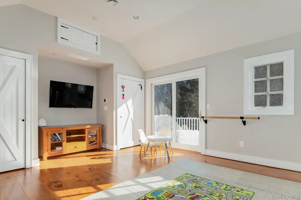 291 Roaring Brook Road Chappaqua NY 10514