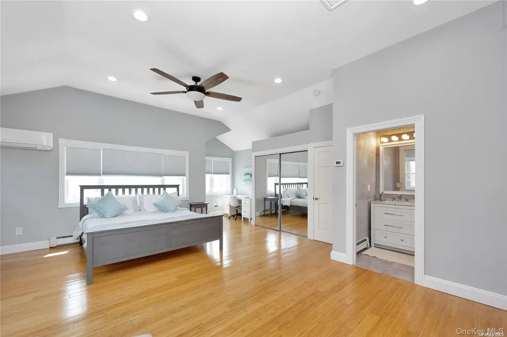 81 Barnes Street Long Beach NY 11561
