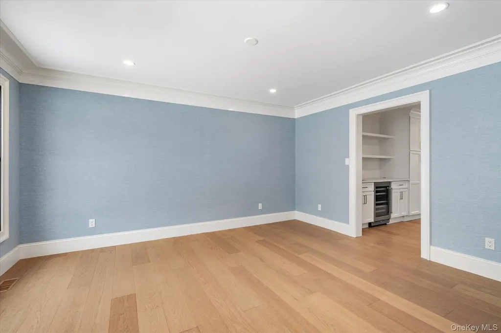 20 Fox Hunt Lane Cold Spring Harbor NY 11724