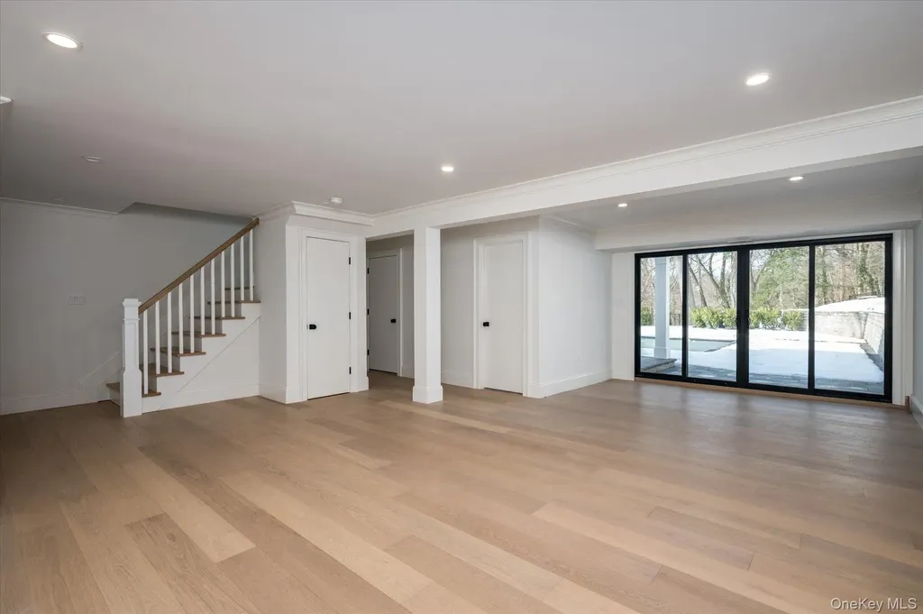 20 Fox Hunt Lane Cold Spring Harbor NY 11724
