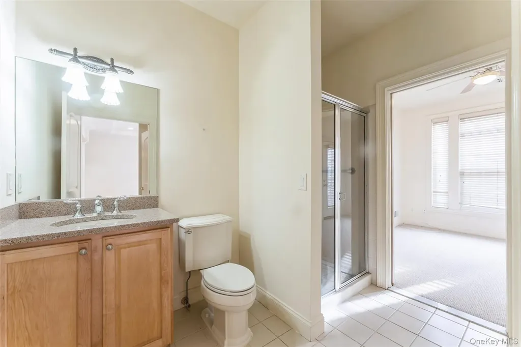 420 Pacing Way Westbury NY 11590