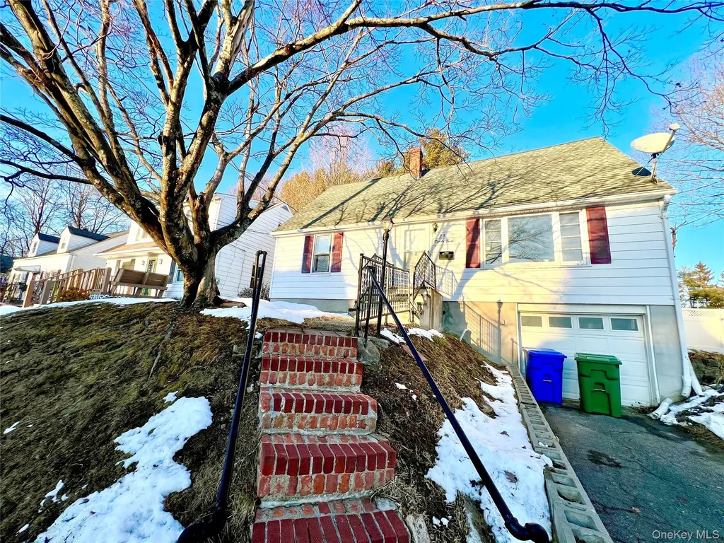 23 Independence Avenue Middletown NY 10940