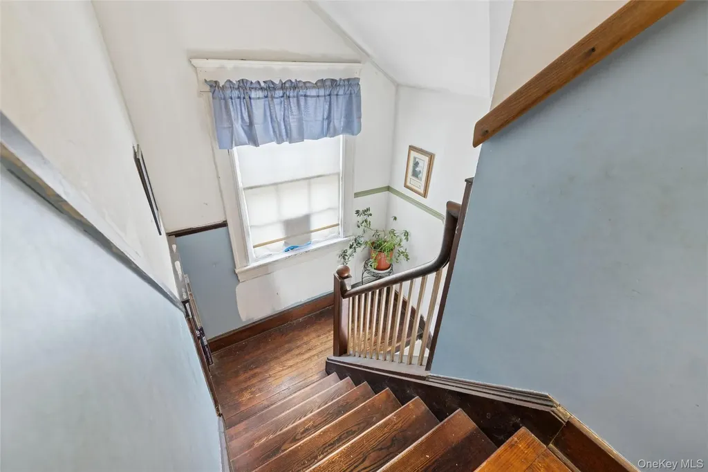 73 Redmond Avenue Bay Shore NY 11706