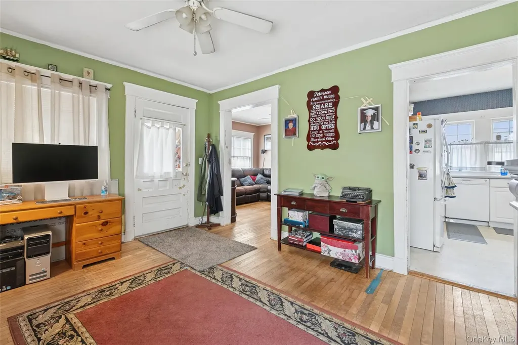 73 Redmond Avenue Bay Shore NY 11706