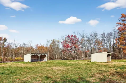 99 Dusinberre Road Gardiner NY 12525