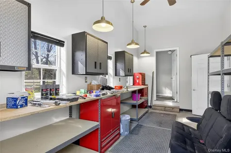 99 Dusinberre Road Gardiner NY 12525