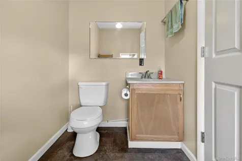 99 Dusinberre Road Gardiner NY 12525