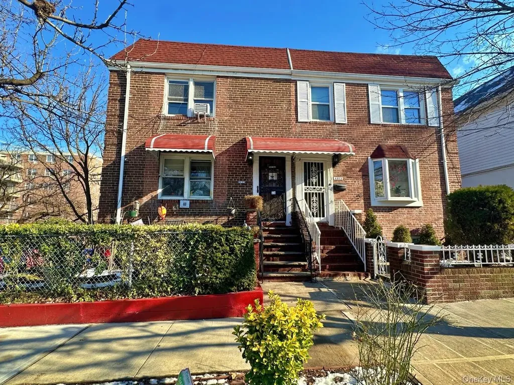 4801 58th Lane Woodside NY 11377