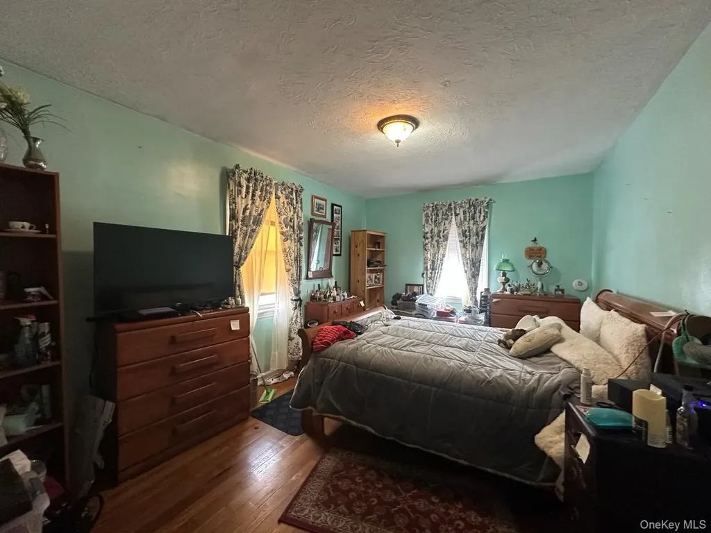 4801 58th Lane Woodside NY 11377