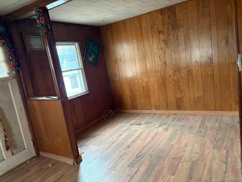 19 Lacrosse Road Mastic Beach NY 11951