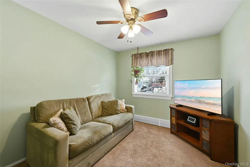26 Charles Circle Islip NY 11751