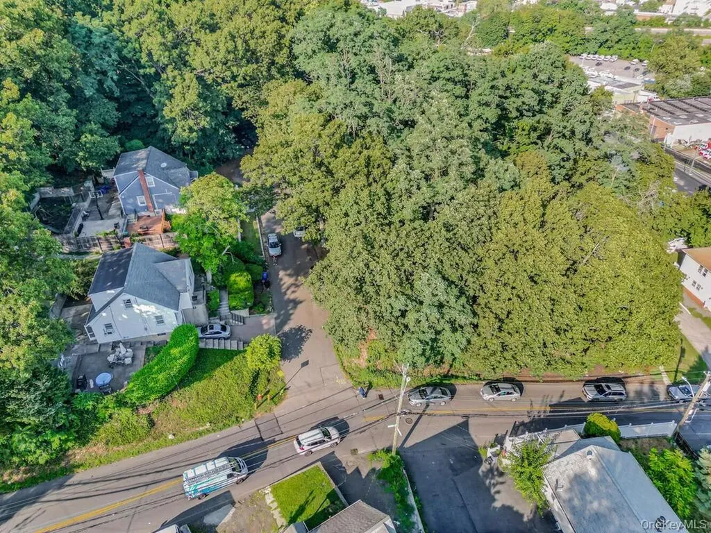 10-13-75 Dickinson Avenue Yonkers NY 10703