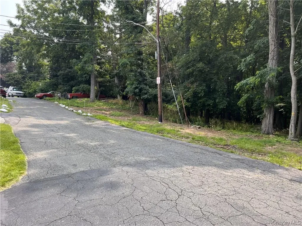 10-13-75 Dickinson Avenue Yonkers NY 10703