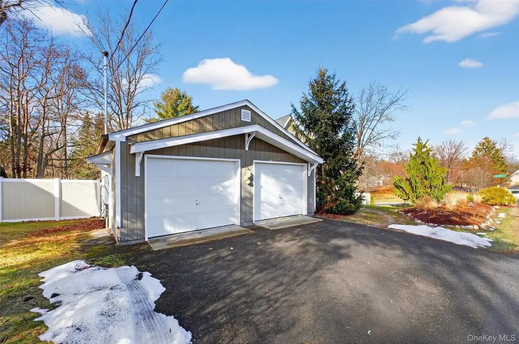 54 Shore Drive Elizaville NY 12523
