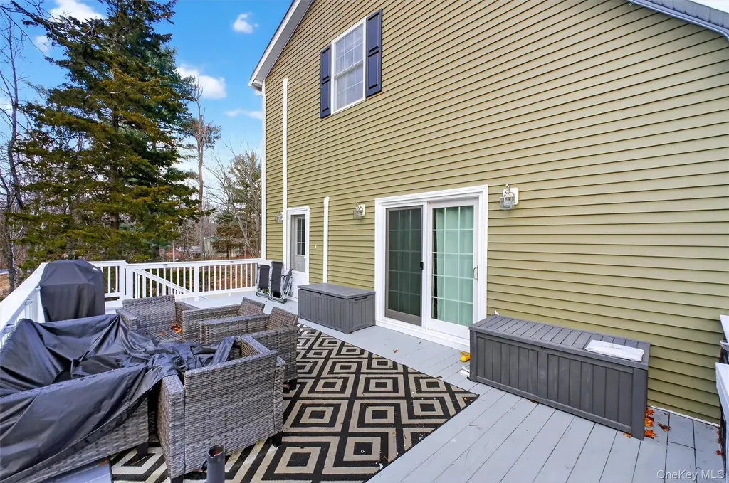 54 Shore Drive Elizaville NY 12523