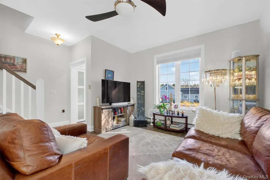 54 Shore Drive Elizaville NY 12523