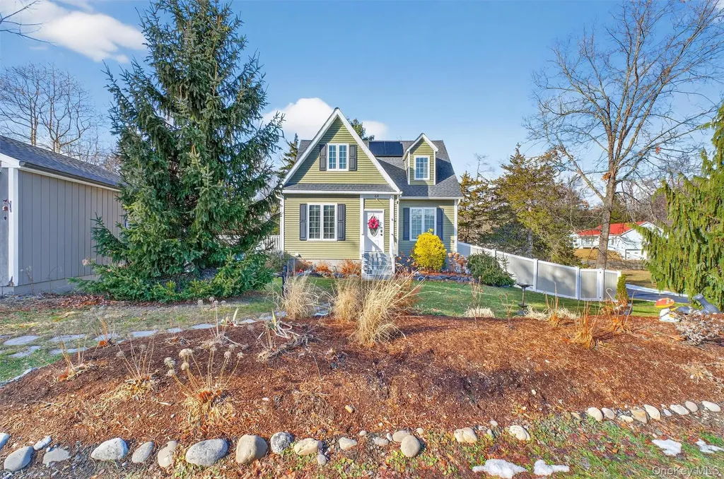 54 Shore Drive Elizaville NY 12523