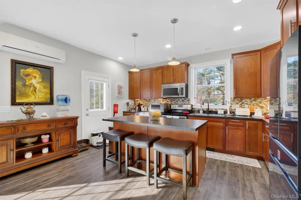 54 Shore Drive Elizaville NY 12523
