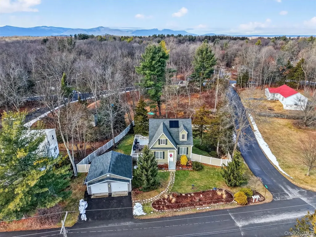 54 Shore Drive Elizaville NY 12523