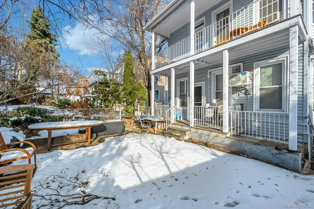 5625 Post Road Bronx NY 10471